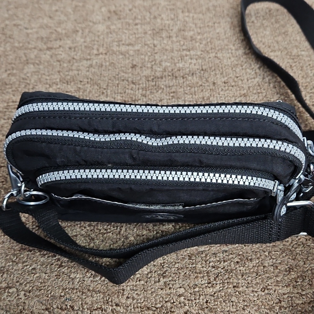 Kipling Black Crossbody Fanny Pack Convertible Bag Adjustable Straps Sz 9x6" - Picture 6 of 8
